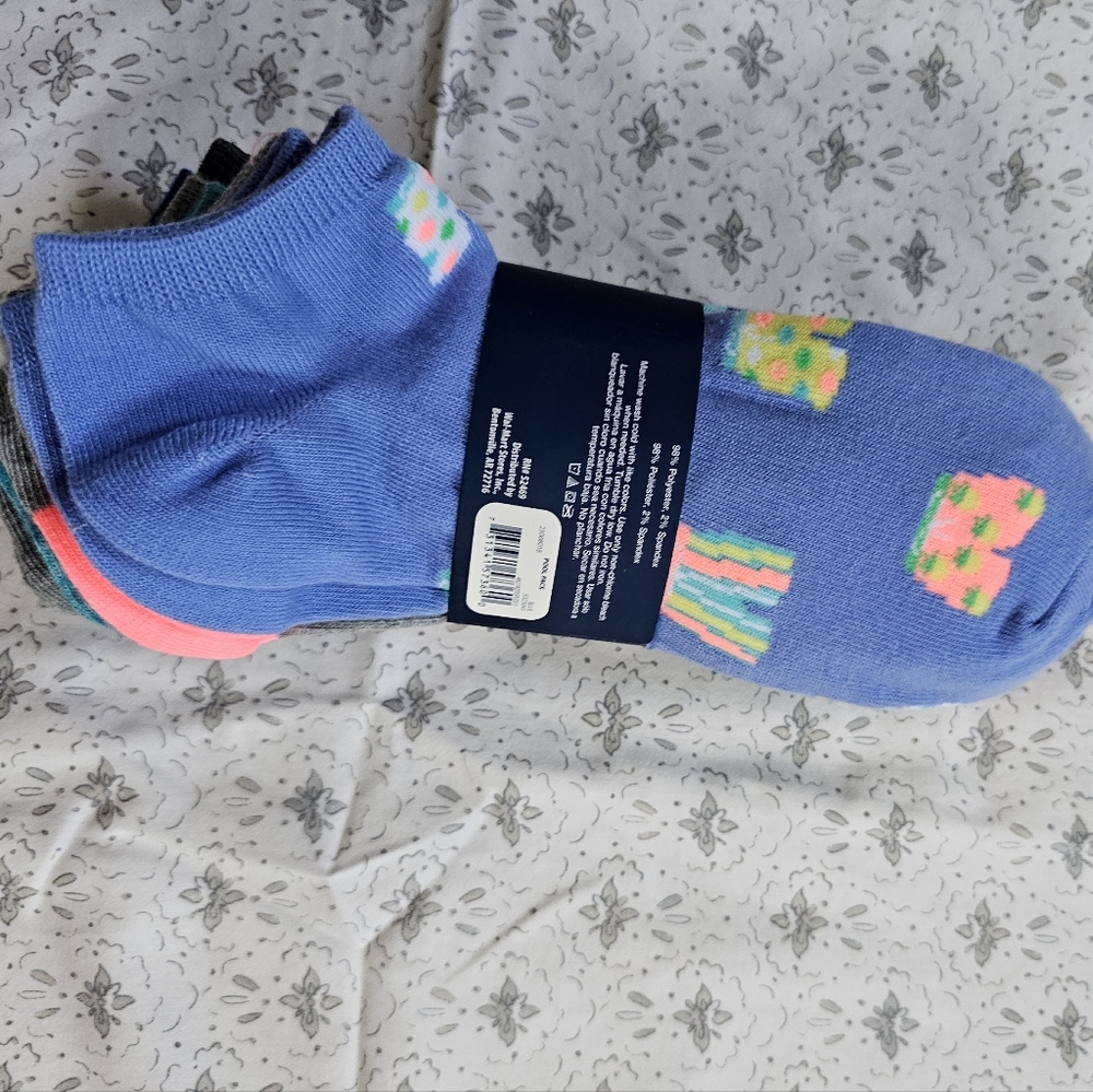 George- Fun Summer Socks - Picture 3 of 4